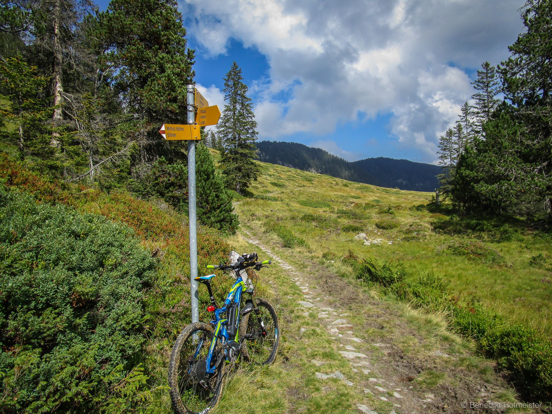 09_Chrüzliegg, Haibike XDuro, Polenweg_150822.jpg