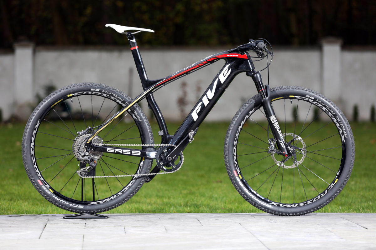 FIVE Bike e-RS:  leichtes eMTB aus Carbon