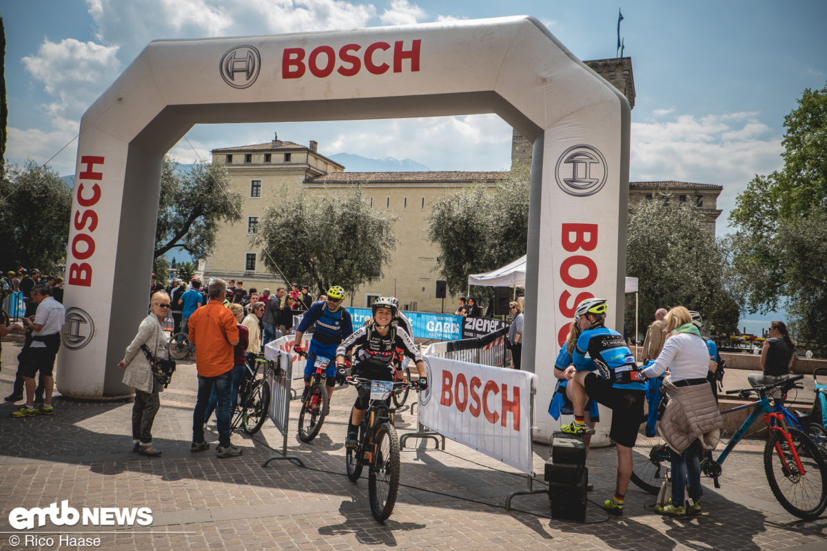 Rennformat mit Spaßgarantie: Bosch eMTB-Challenge startet in die neue Saison