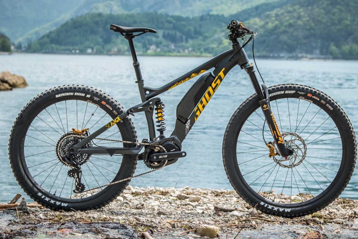 Ghost HybRide SL AMR Aluminium: E-Trailbike mit Selva-Federgabel und Cura 4-Bremsen von Formula