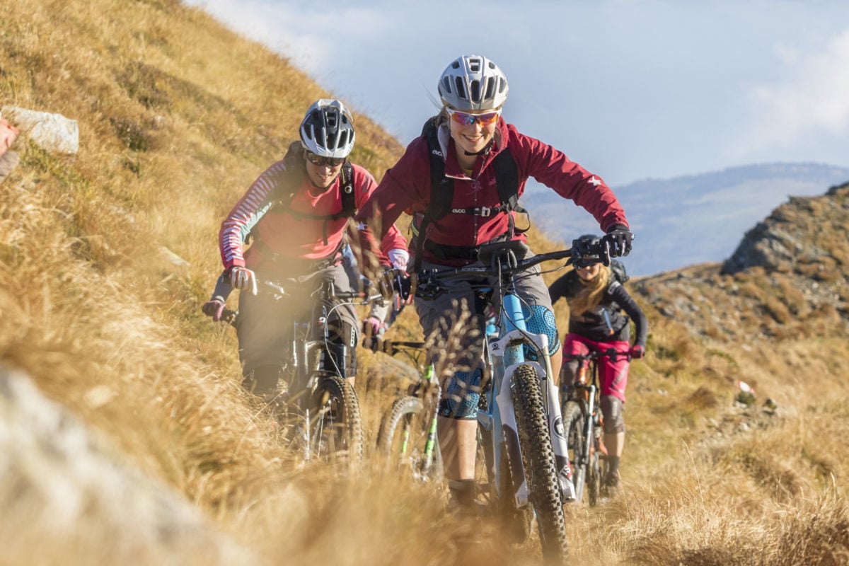 Greta Weithaler im Women’s Camp: Fahrtechnikkurse und entspannte Touren