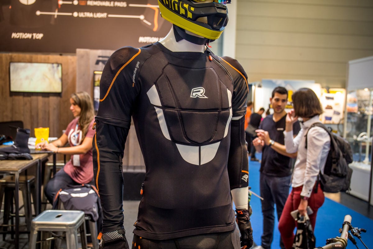 Eurobike 2018: Racer – leichte Protektorenweste und beheizbare Kleidung