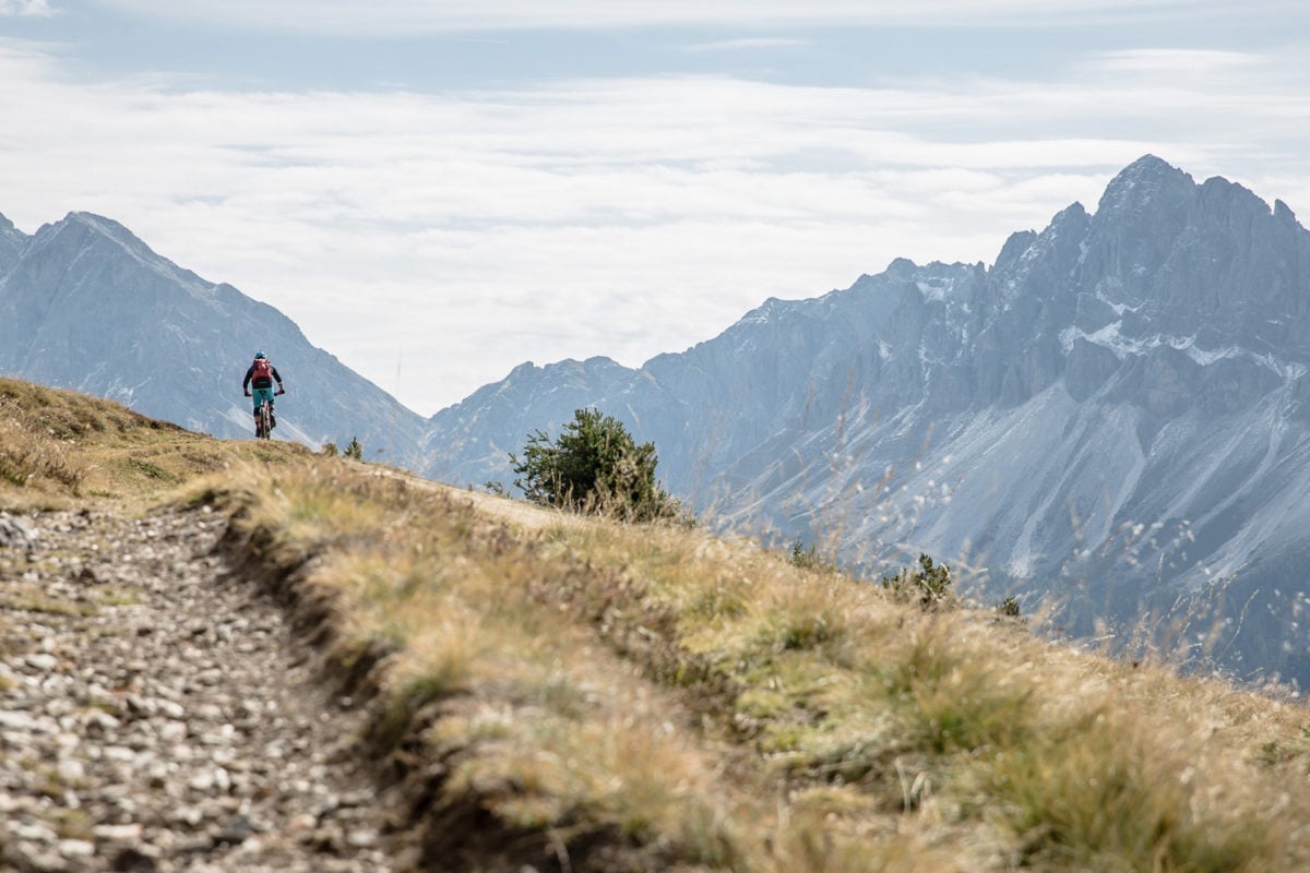 Reichweite mit dem E-MTB: Wie weit komme ich mit einem Akku?