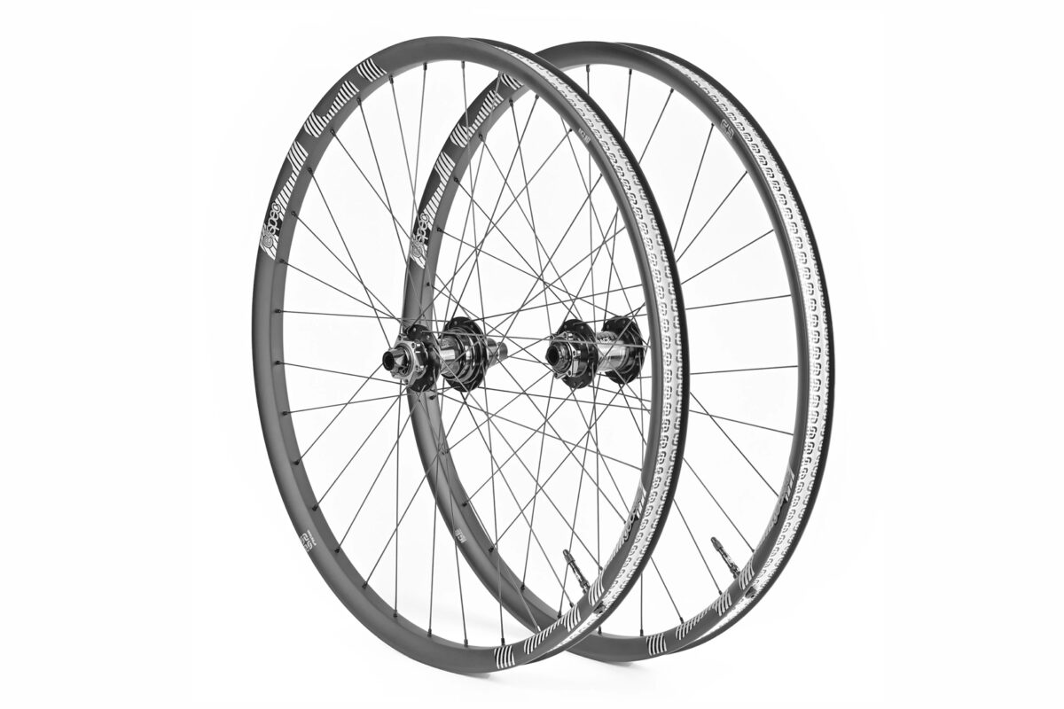 Adventsverlosung für WBR [Gewinn 7/7, Woche 2]: E*Spec Race Carbon-Laufräder von e*thirteen