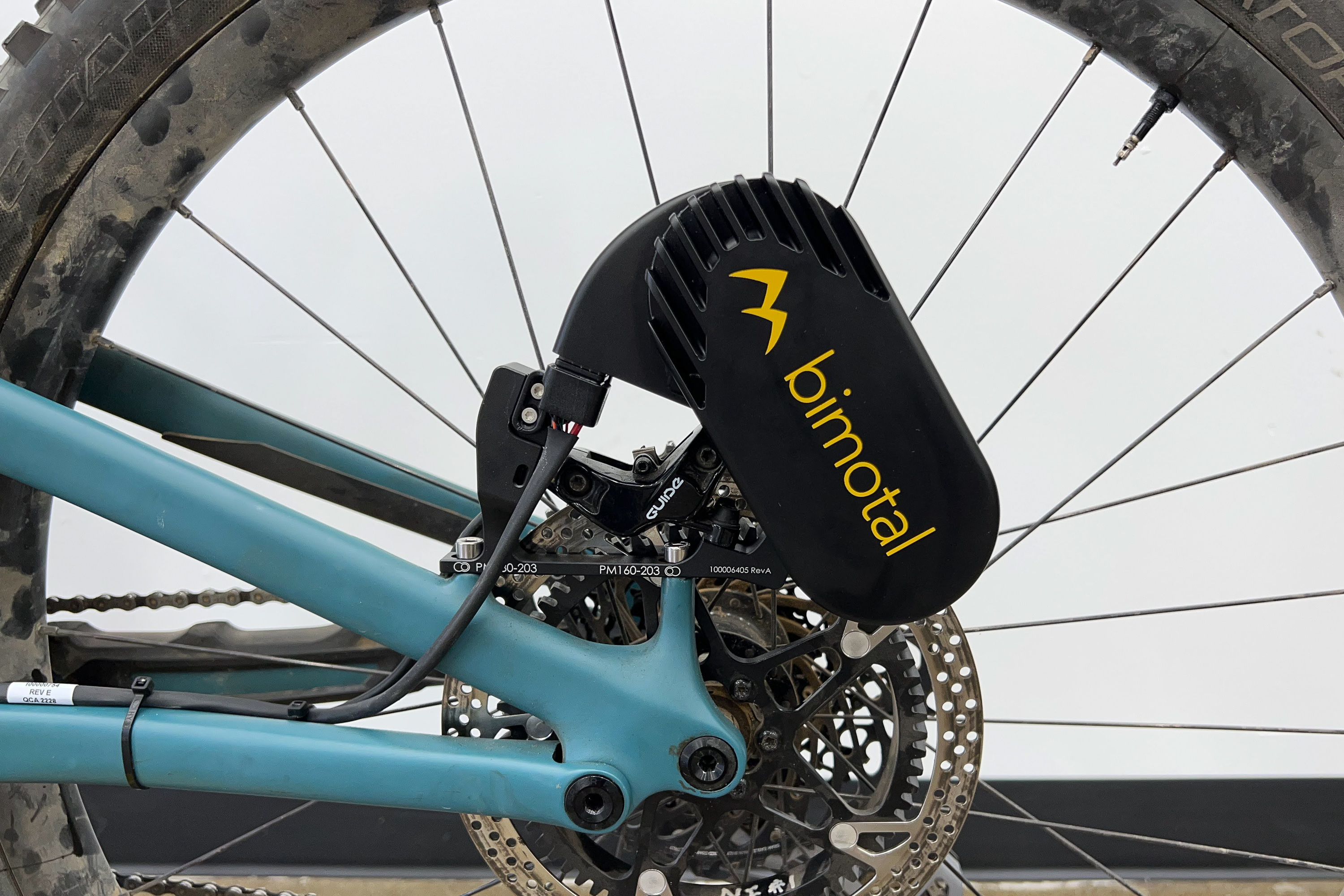 Bimotal Elevate: Zusatzmotor verwandelt Fahrräder zu E-Bikes