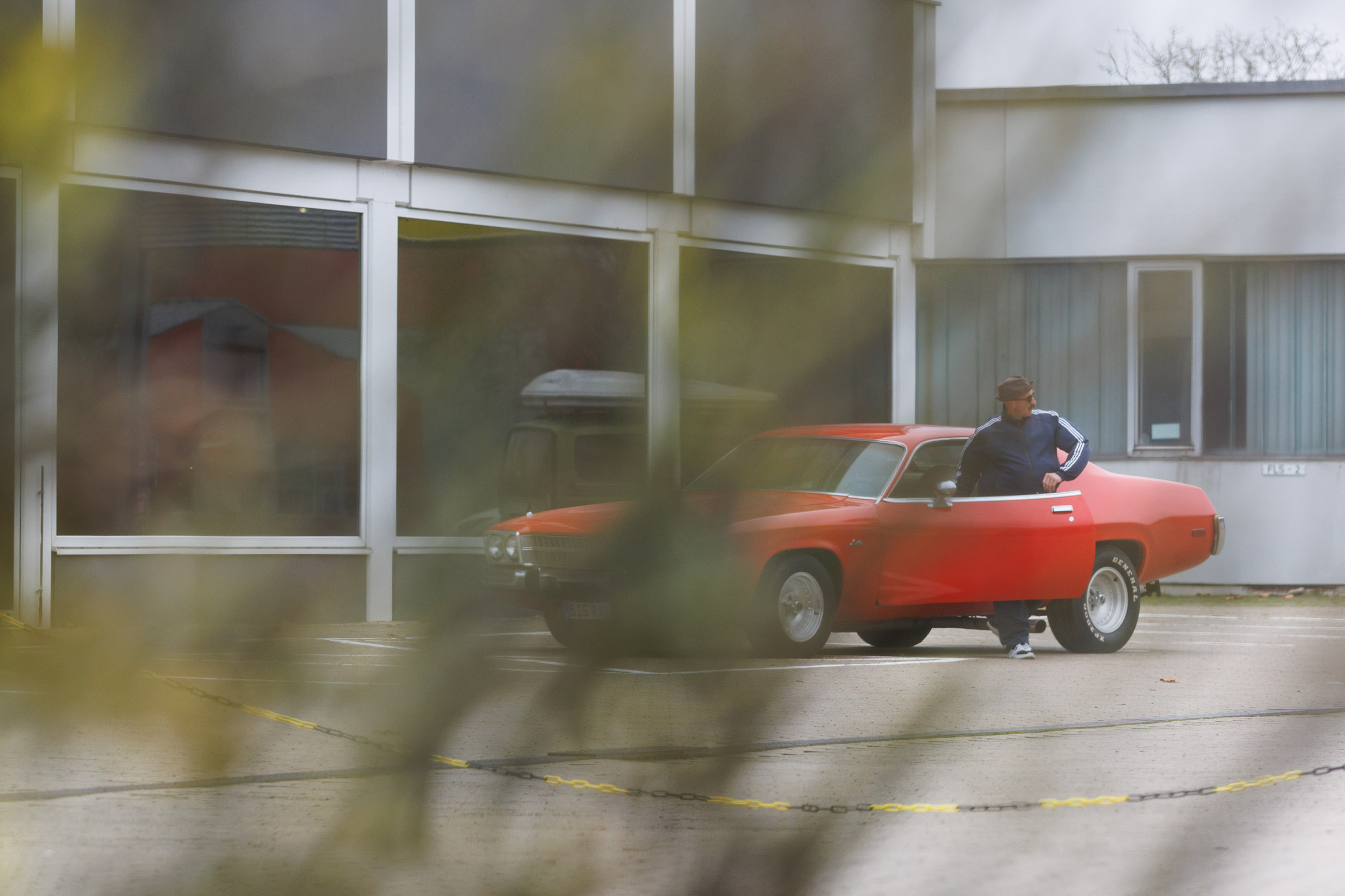 Uncle Ray zurück in Deutschland?: Exklusive Spy Shots zeigen ihn auf einem Parkplatz